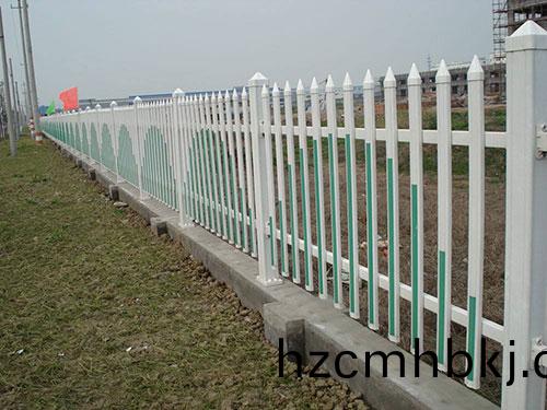 pvc鋅鋼(gang)護(hu)欄(lan)網